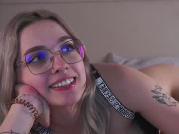 girl Free Sex Cams with elinacherry
