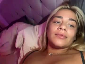 couple Free Sex Cams with buttonsssss