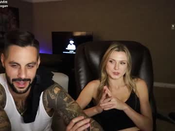 couple Free Sex Cams with lexiilogan