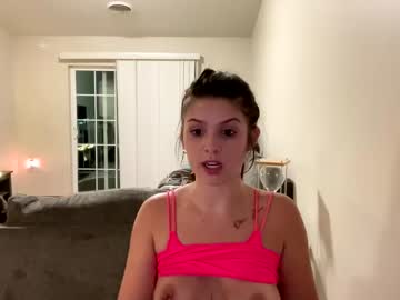 girl Free Sex Cams with taya_raelynn