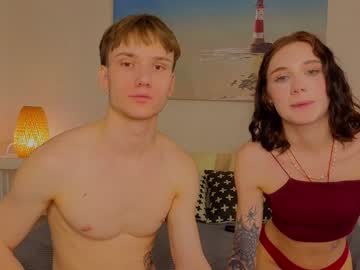 couple Free Sex Cams with lilpupsonish